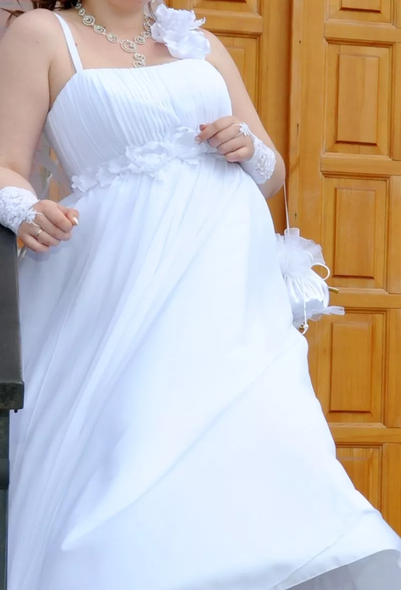 Шикарное свадебное платье. 3